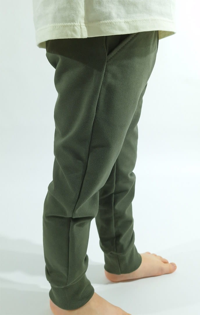 Spodnie SLIM zielone (0285-C2A-ziel (3).jpg) - sklep z ubraniami Nosi Ci Się