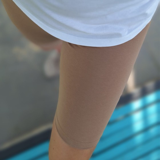Fotografia ubrania Beżowe kolarki marki Atut w ofercie sklepu Nosi Ci Się