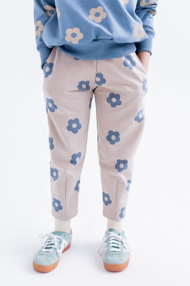 Fotografia ubrania Spodnie boyfriend flower beżowe FUN KIDS marki Fun Kids w ofercie sklepu Nosi Ci Się