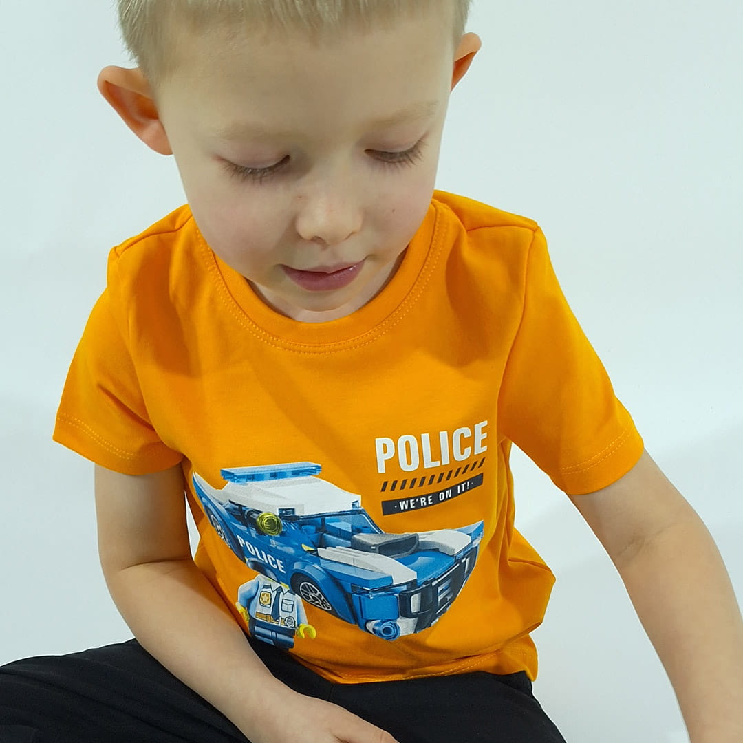 Pomarańczowa koszulka z klockami policja (9731-C2-pol-poma (1).jpg) - sklep z ubraniami Nosi Ci Się
